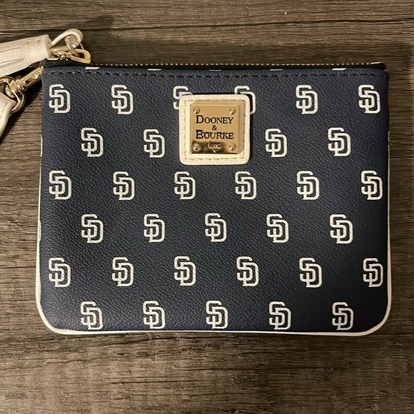 Dooney & Bourke MLB Padres Wallet - Picture 2 of 7